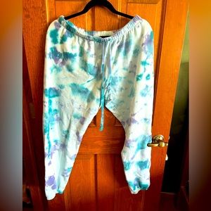 Victoria Secret Women’s sweatpants